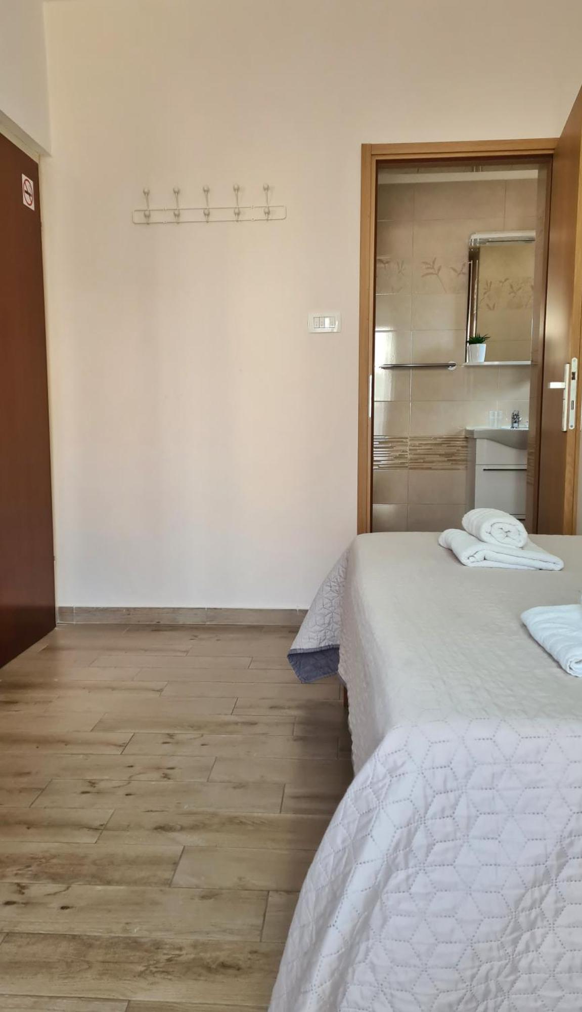 Apartments&rooms Ivana *